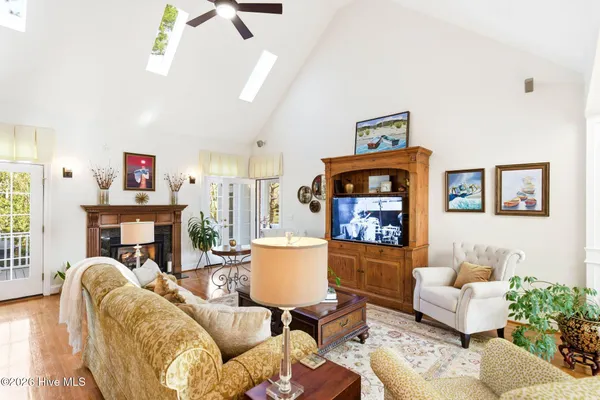 $630,000 | 345 Broad Leaf Lane Southeast, Bolivia, NC 28422