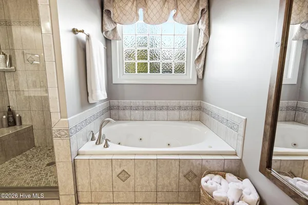 $630,000 | 345 Broad Leaf Lane Southeast, Bolivia, NC 28422