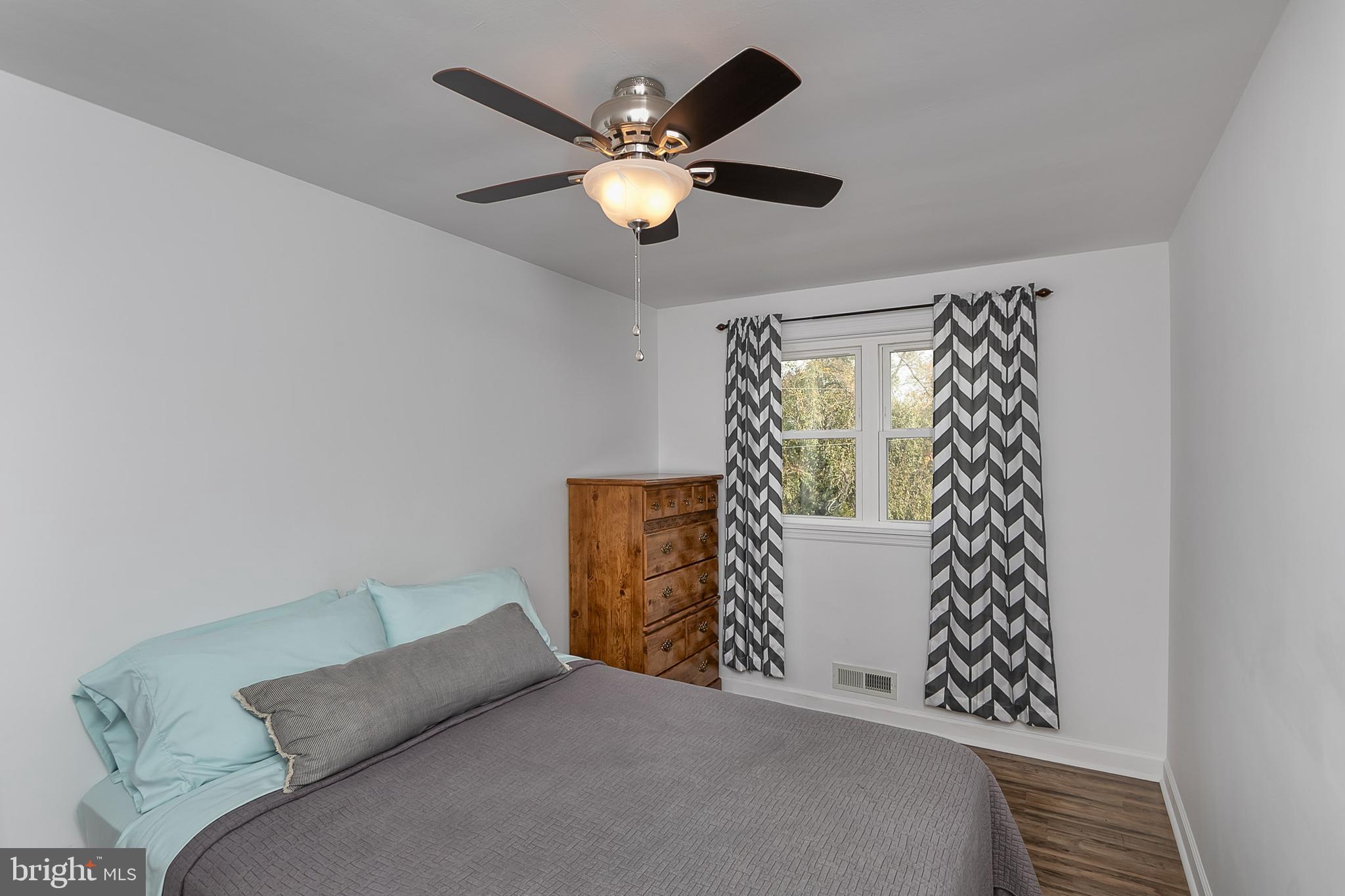 2111 Searles Road Baltimore, MD 21222 - Photo 21 of 32 Bedroom 2