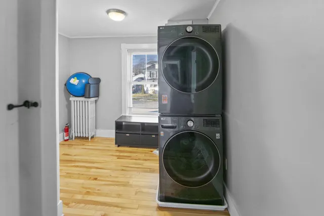 $329,000 | 236 West Broadway, Bangor, ME 04401