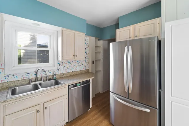 $329,000 | 236 West Broadway, Bangor, ME 04401