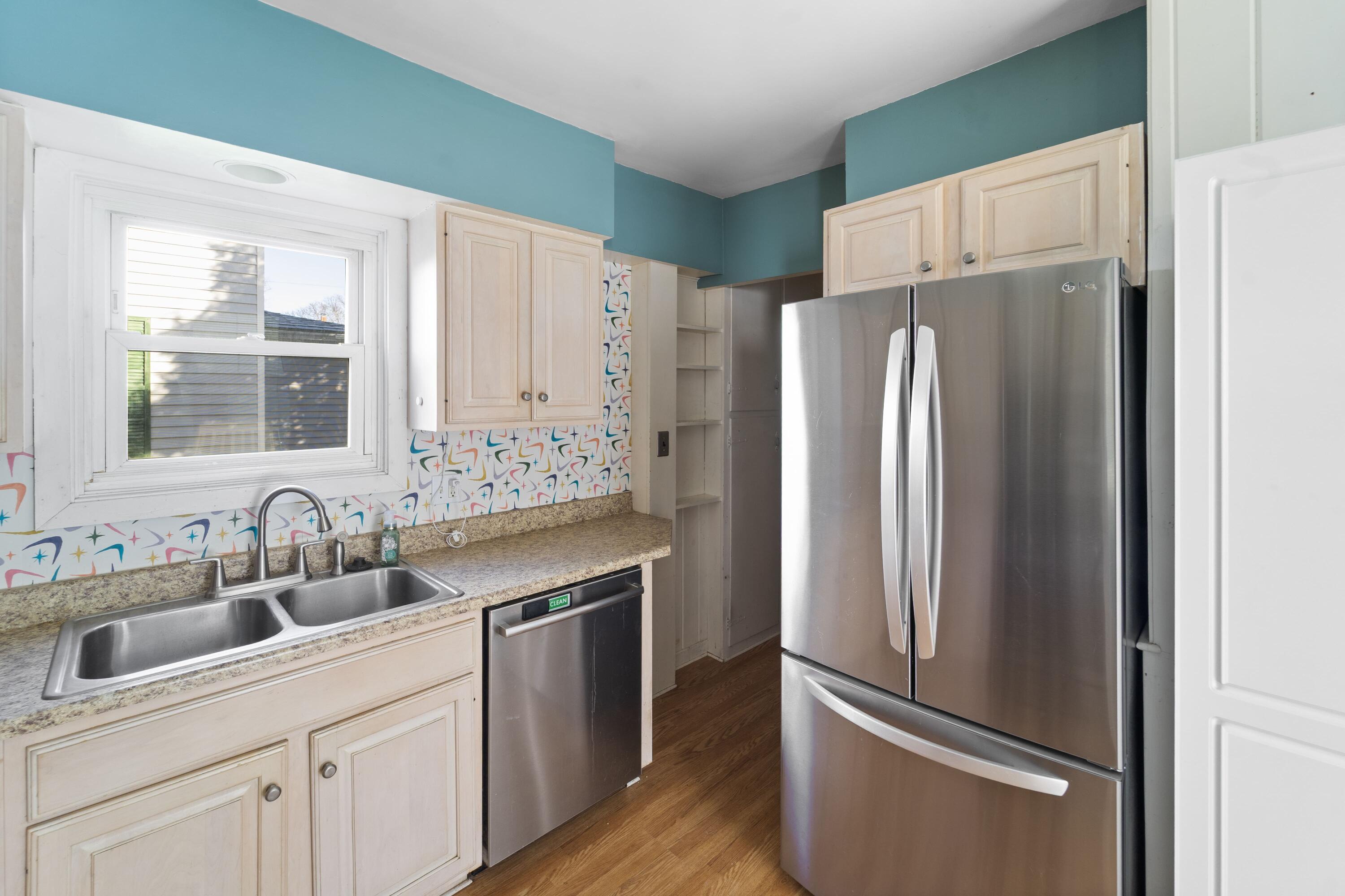 236 West Broadway Bangor, ME 04401 - Photo 10 of 49 DSC01195-min