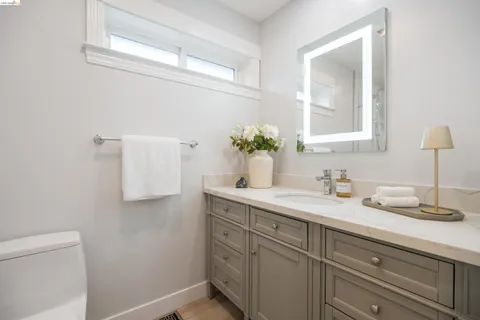 $1,125,000 | 4029 Aliso Avenue, Oakland, CA 94619