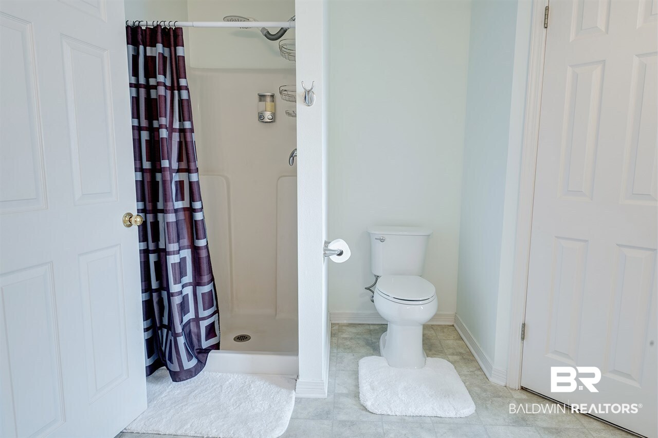 22160 8th Street Silverhill, AL 36576 - Photo 24 of 39 Separate Shower