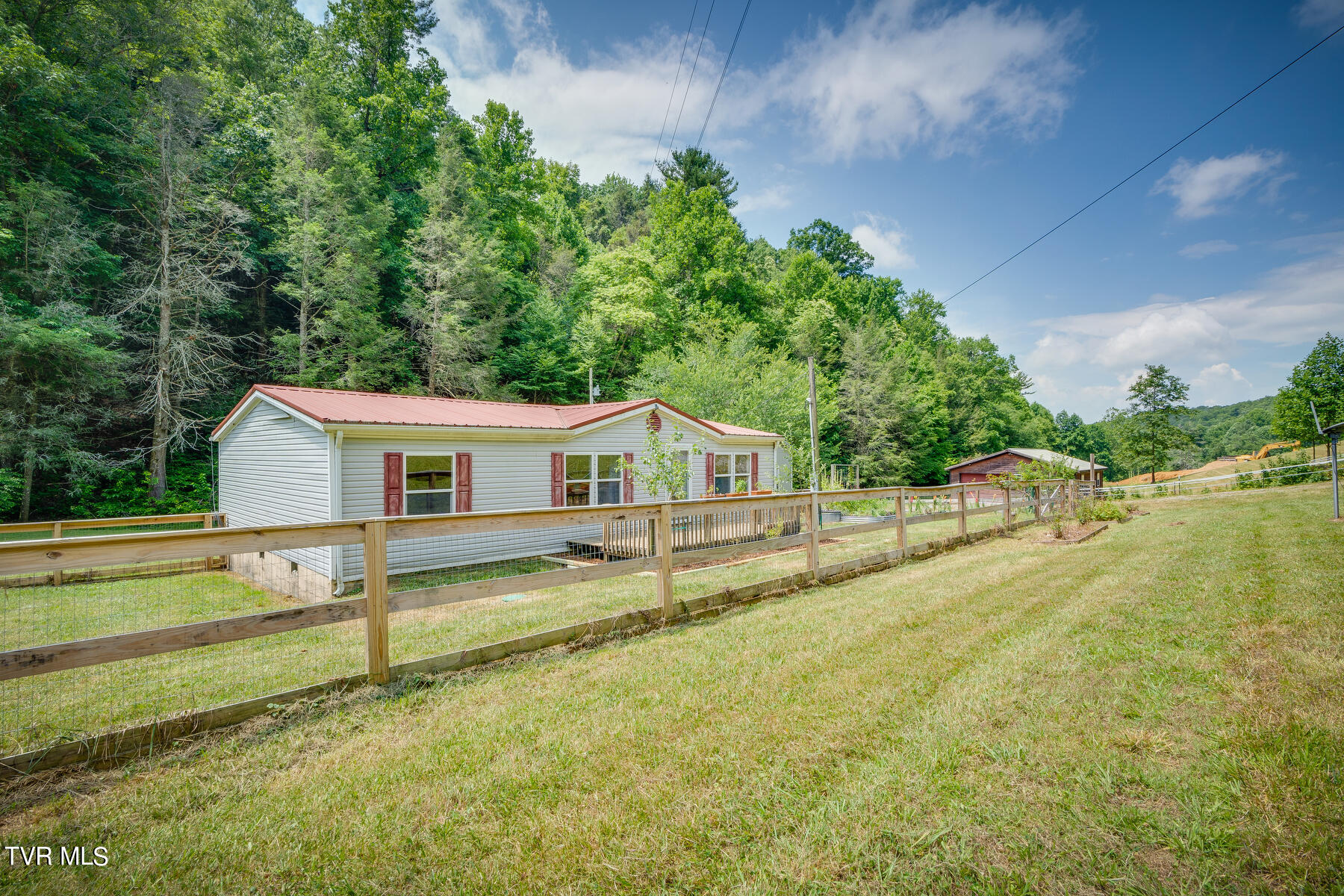 100 Log Cabin Road Greeneville, TN 37743 - Photo 1 of 41 002