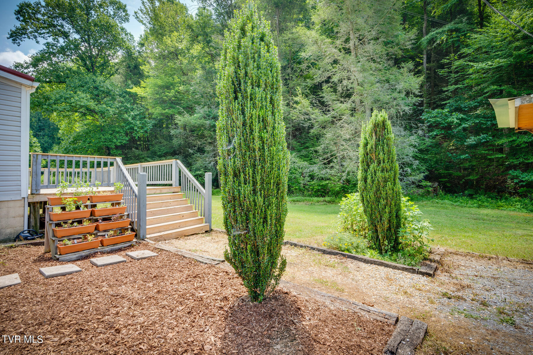 100 Log Cabin Road Greeneville, TN 37743 - Photo 25 of 41 025