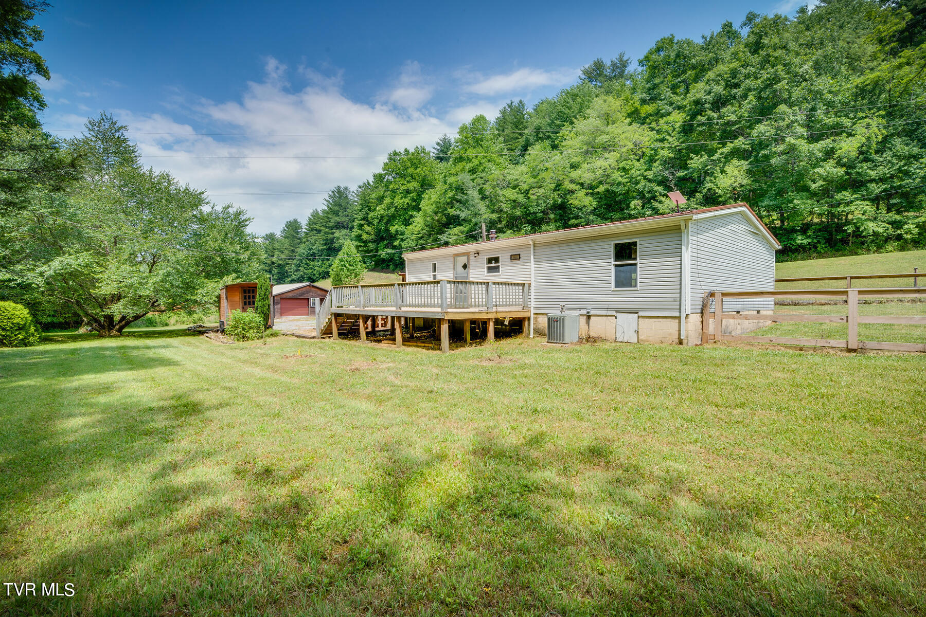 100 Log Cabin Road Greeneville, TN 37743 - Photo 30 of 41 030