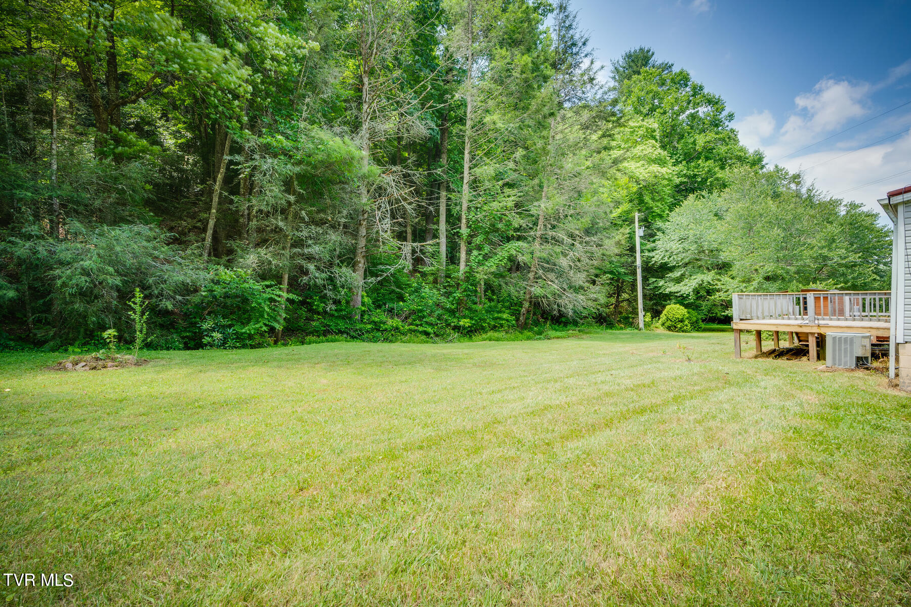 100 Log Cabin Road Greeneville, TN 37743 - Photo 32 of 41 032