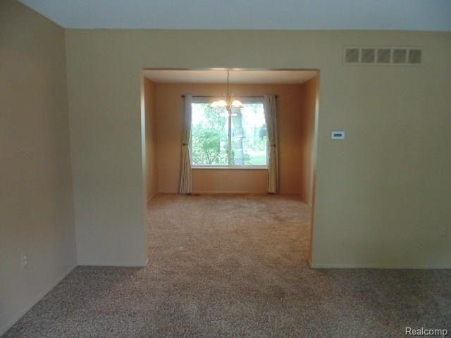 2866 Sandhurst Rochester Hills, MI 48307 - Photo 11 of 28