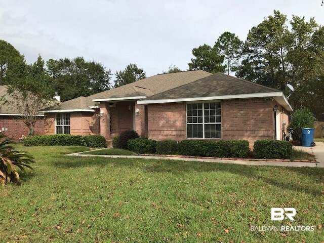 4620 Starboard Lane Orange Beach, AL 36561 - Photo 2 of 33 Side garage