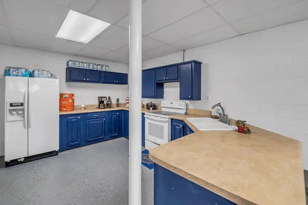 $559,900 | 4161 Shady Oak Lane, Iron City, TN 38463