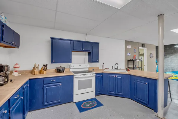 $559,900 | 4161 Shady Oak Lane, Iron City, TN 38463