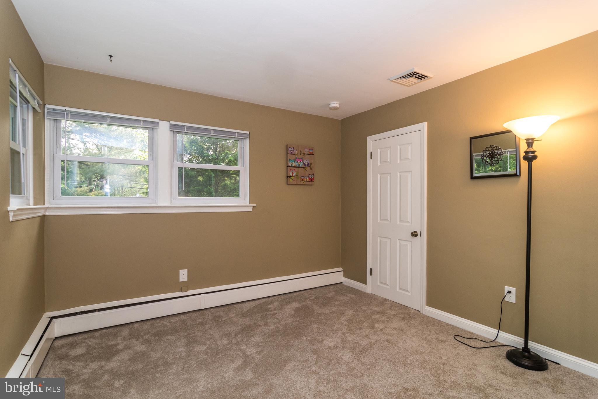 2385 Terwood Road Huntingdon Valley, PA 19006 - Photo 22 of 39 Bedroom 2