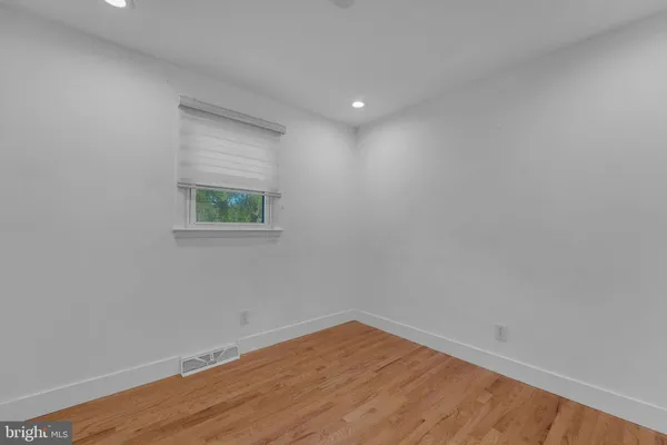 $2,700 | 91 2nd Street, Pennsville, NJ 08070