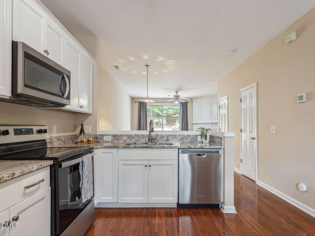 1824 Natalie Brook Way Raleigh, NC 27609 - Photo 7 of 33 009-1280x960-kitchen