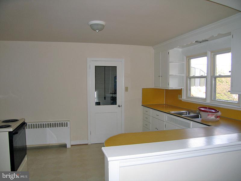 433 West Roseville Road Lancaster, PA 17601 - Photo 7 of 9 Gallery Image 7