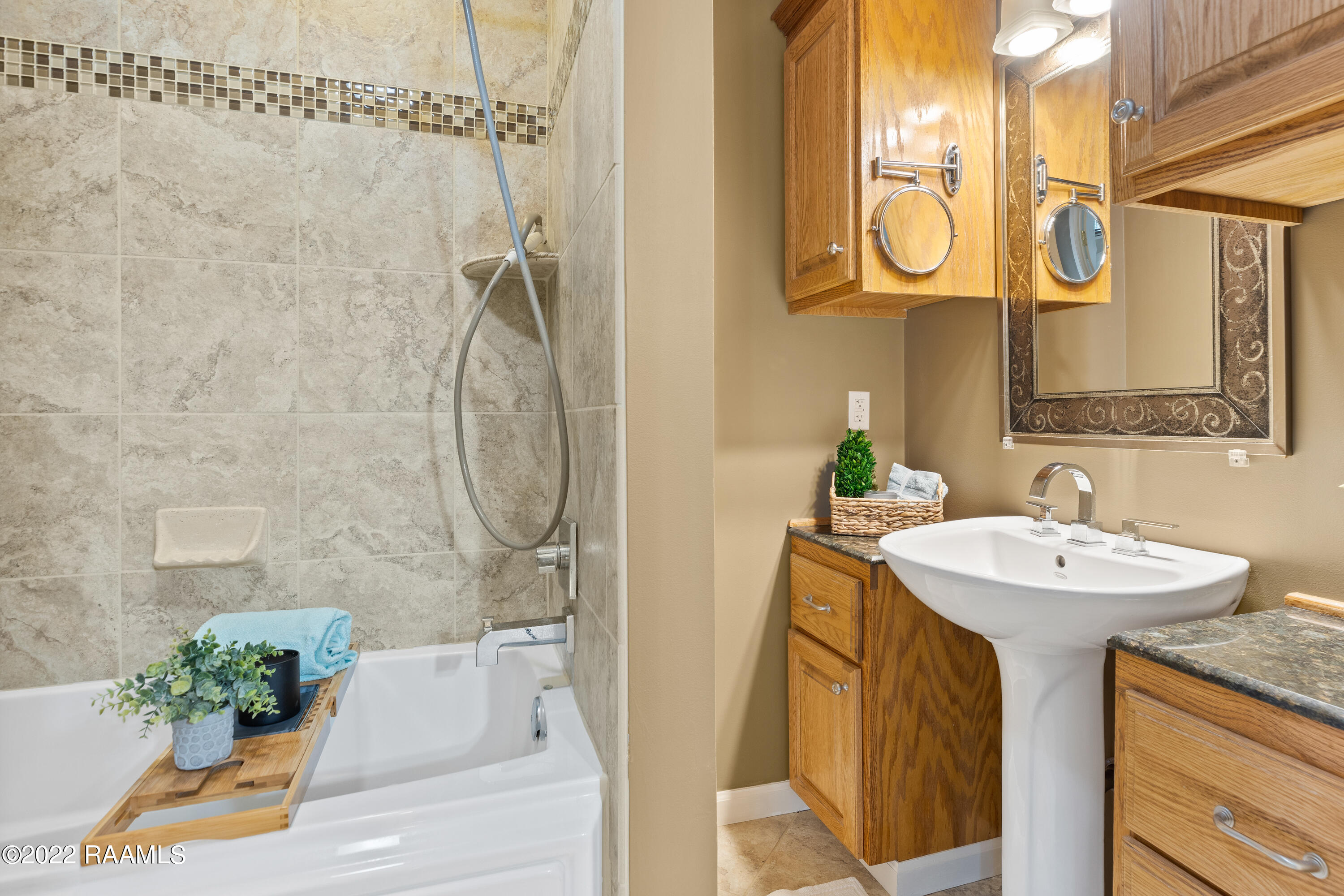 1401 Darnall Road Jeanerette, LA 70544 - Photo 22 of 30 Gallery Image 22