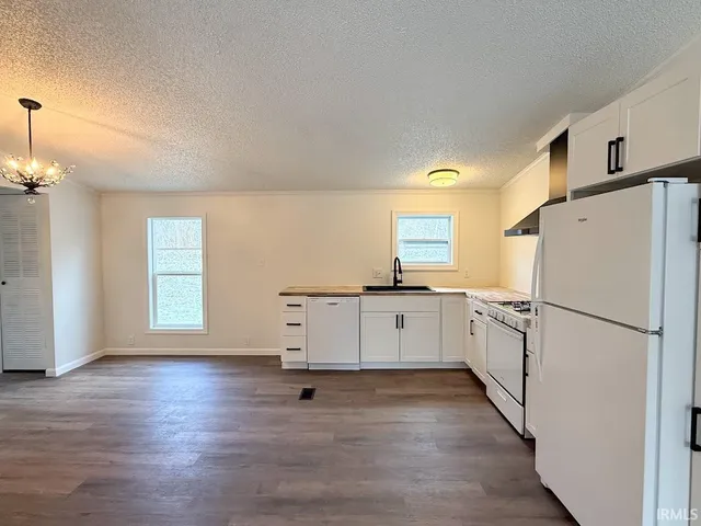 $236,500 | 4700 Pottawatomie Pt Road, Logansport, IN 46947