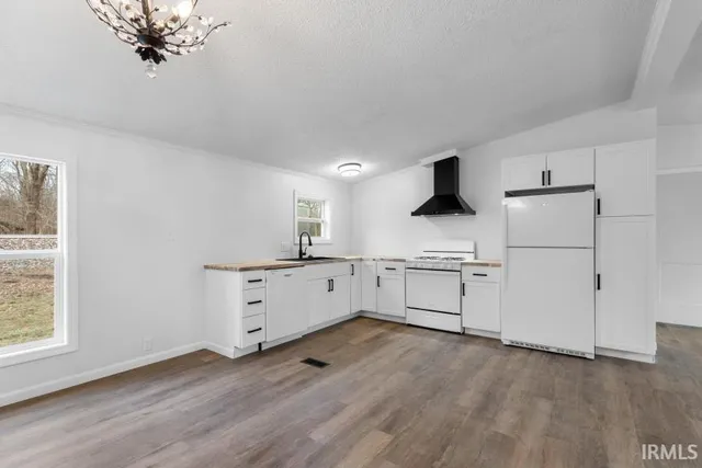 $236,500 | 4700 Pottawatomie Pt Road, Logansport, IN 46947