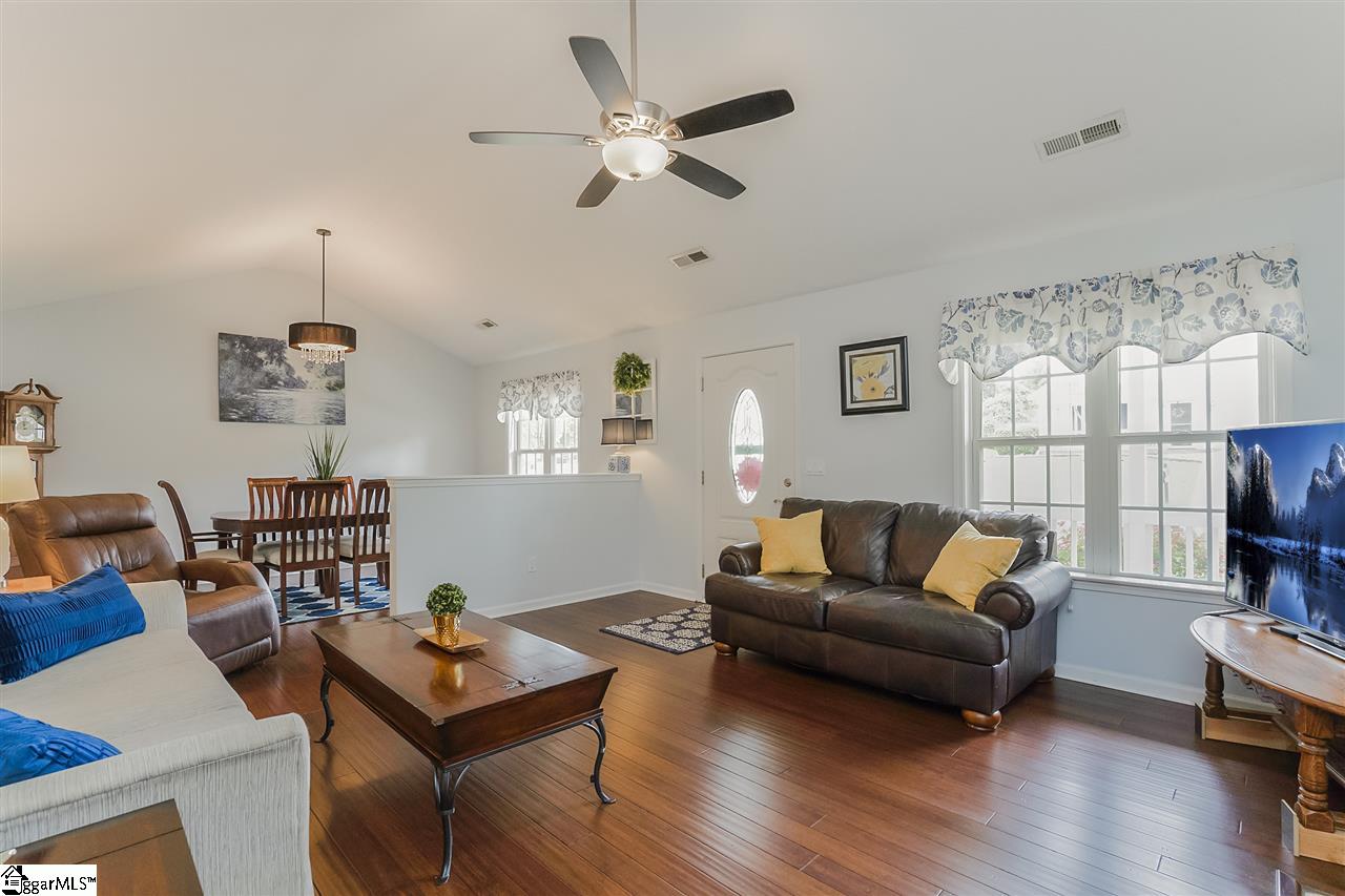 17 Trumpeter Lane Simpsonville, SC 29680 - Photo 12 of 29 Gallery Image 12