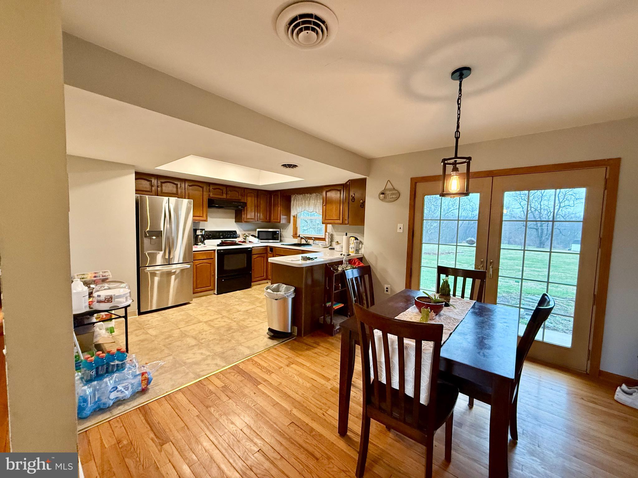 Kitchen / Dining