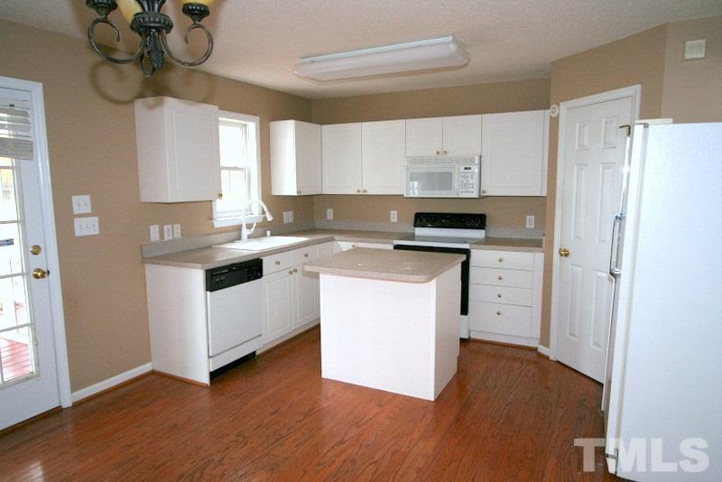 2156 Haig Point Way Raleigh, NC 27604 - Photo 12 of 16 Gallery Image 12