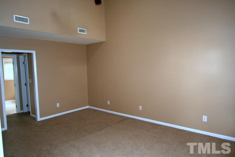 2156 Haig Point Way Raleigh, NC 27604 - Photo 5 of 16 Gallery Image 5