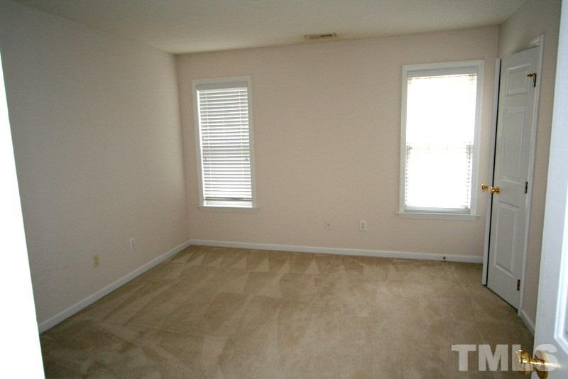 2156 Haig Point Way Raleigh, NC 27604 - Photo 9 of 16 Gallery Image 9