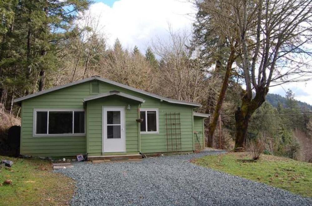 2275 Reuben Road Glendale, OR 97442 - Photo 1 of 3 2275-1