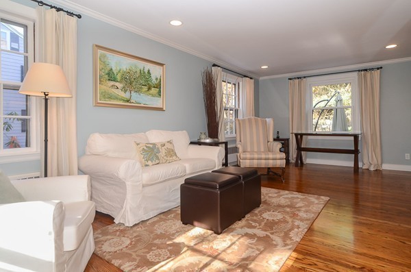23 Shirley Road Wellesley, MA 02482 - Photo 5 of 25
