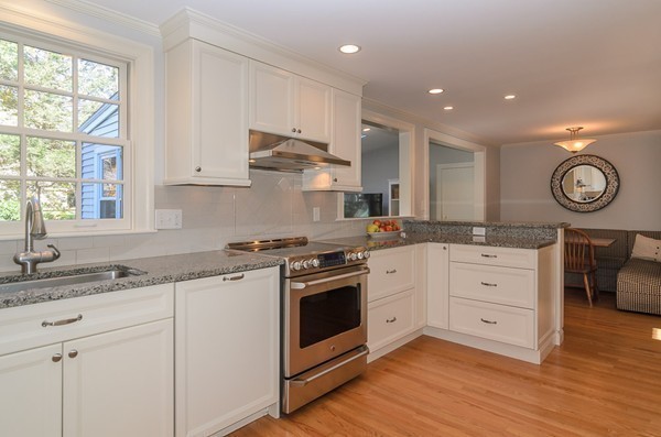 23 Shirley Road Wellesley, MA 02482 - Photo 7 of 25