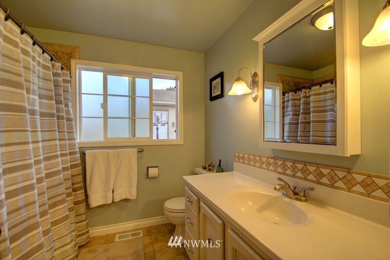 10686 Peter Anderson Road Burlington, WA 98233 - Photo 13 of 25 Gallery Image 13