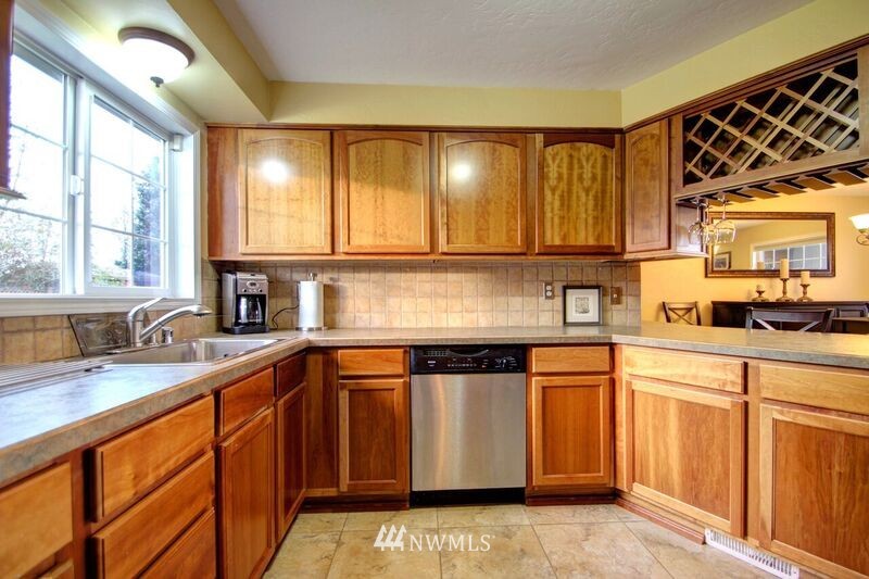 10686 Peter Anderson Road Burlington, WA 98233 - Photo 5 of 25 Gallery Image 5