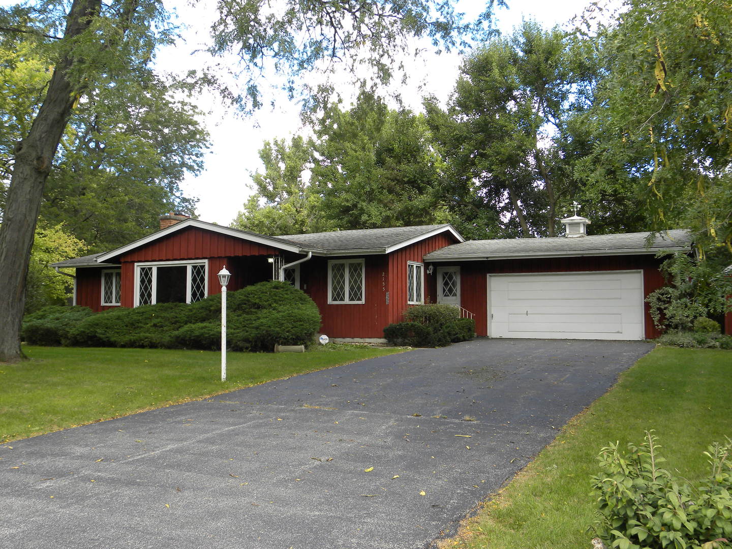 2155 Rockwell Road Aurora, IL 60506 - Photo 1 of 24