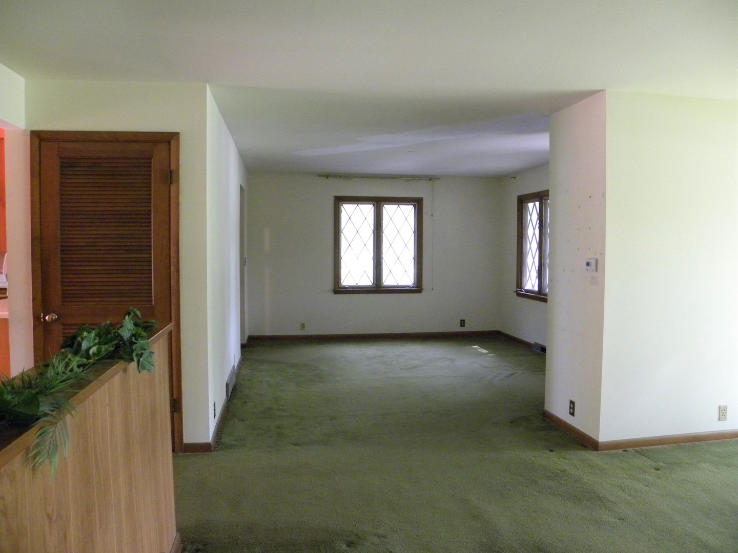2155 Rockwell Road Aurora, IL 60506 - Photo 5 of 24