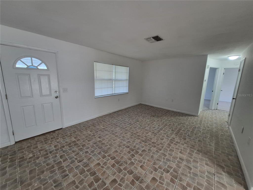 9 Michigan Street Beverly Hills, FL 34465 - Photo 5 of 7