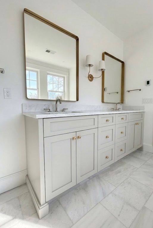 206 Bristol Road Wellesley, MA 02481 - Photo 6 of 7