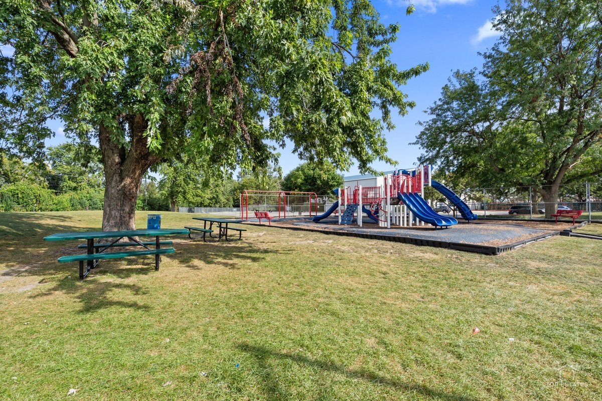 7036 98th Street, Unit 2B Chicago Ridge, IL 60415 - Photo 22 of 22 Gallery Image 22