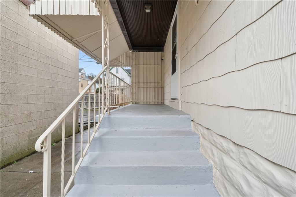 620 Broadway Avenue McKees Rocks, PA 15136 - Photo 17 of 18 Gallery Image 17