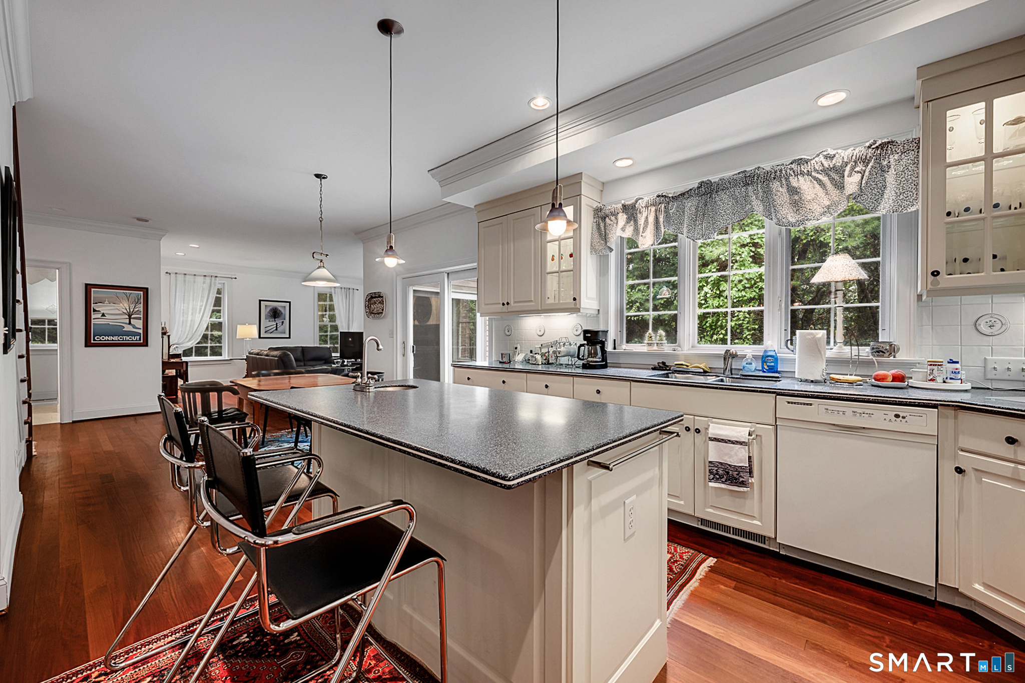 68 Hart Street Burlington, CT 06013 - Photo 14 of 38