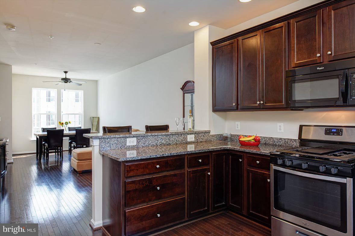 7474 Riding Meadow Way Manassas, VA 20111 - Photo 5 of 23 Gallery Image 5