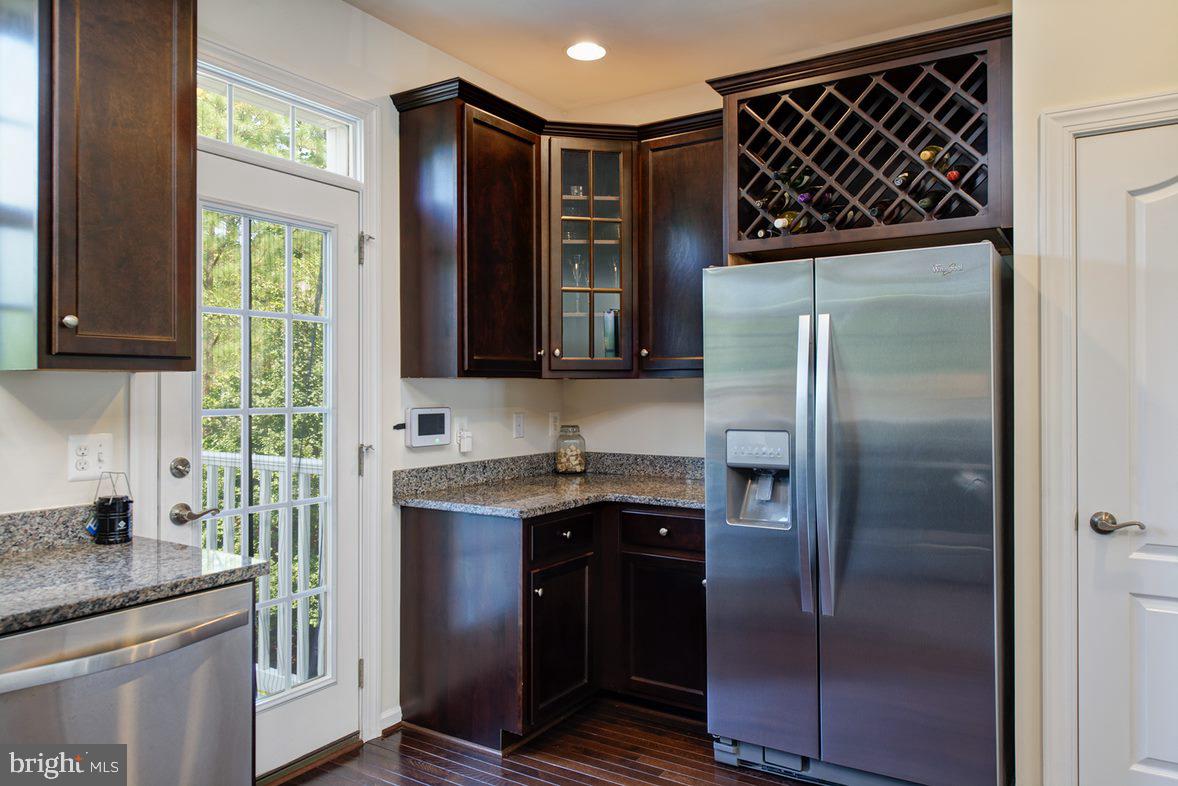 7474 Riding Meadow Way Manassas, VA 20111 - Photo 7 of 23 Gallery Image 7
