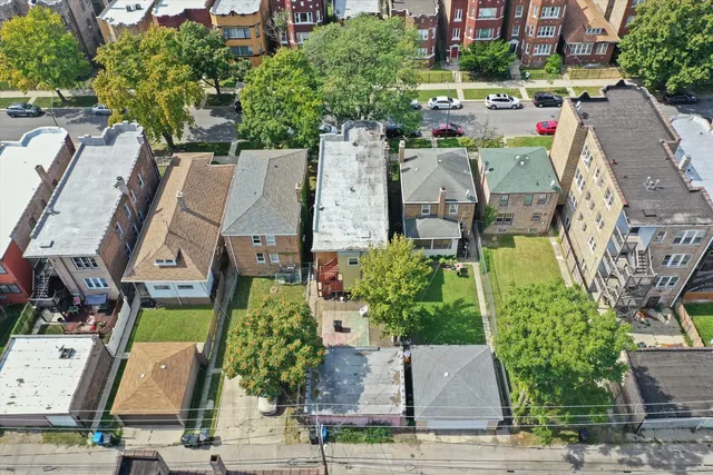 an aerial view of multiple house