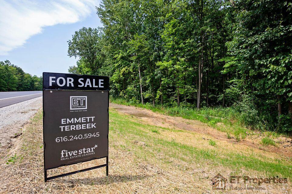 8371 14 Mile Road Northeast Cedar Springs, MI 49319 - Photo 8 of 8 9