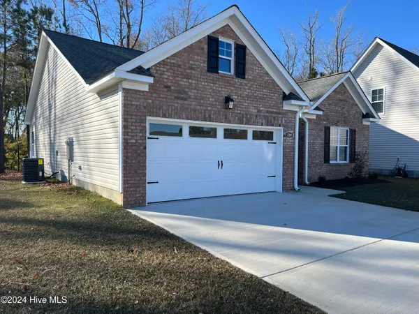 $2,150 | 1209 Hunley Court, Winterville, NC 28590