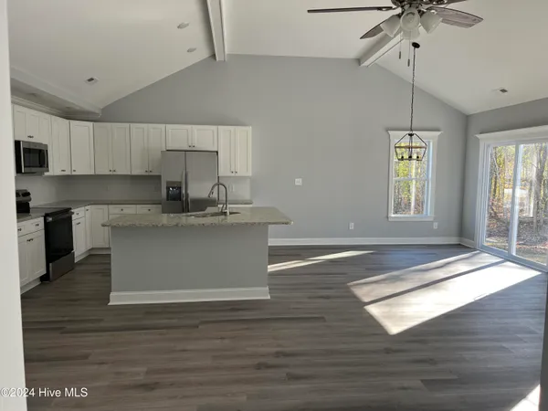 $2,150 | 1209 Hunley Court, Winterville, NC 28590