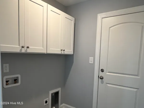 $2,150 | 1209 Hunley Court, Winterville, NC 28590