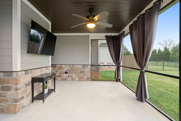 $364,900 | 52 Island Way, Winchester, TN 37398