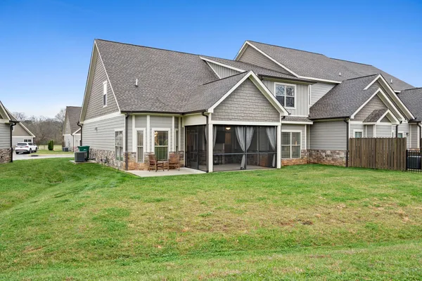 $364,900 | 52 Island Way, Winchester, TN 37398