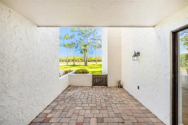 $1,900 | 5052 Marsh Field Road, Unit 9, Sarasota, FL 34235